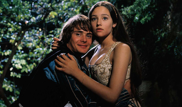 সিনেমা মুক্তির ৫৫ বছর পর বিবস্ত্র দৃশ্য নিয়ে মামলা