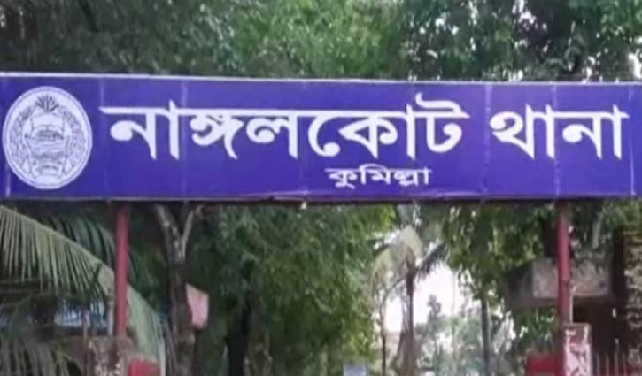 স্ত্রীকে অনৈতিক প্রস্তাবের প্রতিবাদ করায় স্বামীকে কুপিয়ে হত্যার অভিযোগ স্ত্রীকে অনৈতিক প্রস্তাবের প্রতিবাদ করায় স্বামীকে কুপিয়ে হত্যার অভিযোগ