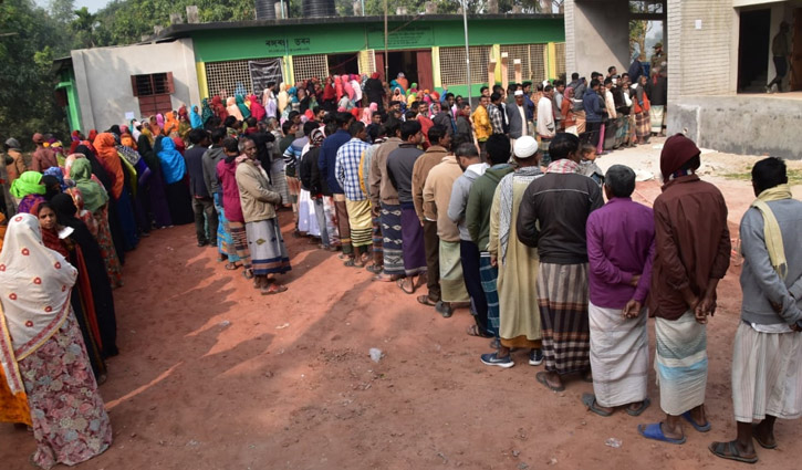 রাজশাহীতে শহরে ভোটারদের আগ্রহ কম, গ্রামে বেশি
