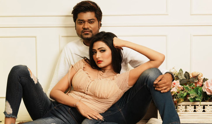 মাজহার বাবুর সিনেমায় অধরা-ইভান