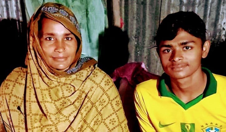 মা-ছেলে এসএসসি পাস মা-ছেলে এসএসসি পাস