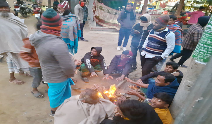 টাঙ্গাইলে শীতে বিপর্যস্ত জনজীবন