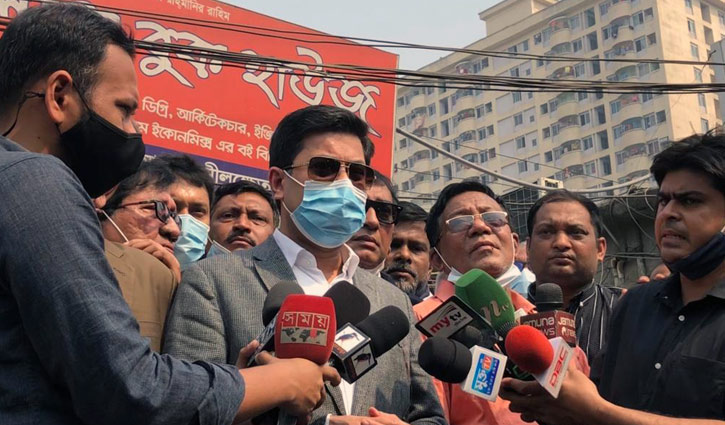 ঝালাইয়ের স্ফুলিঙ্গ থেকে বইয়ের মার্কেটে আগুন: তাপস