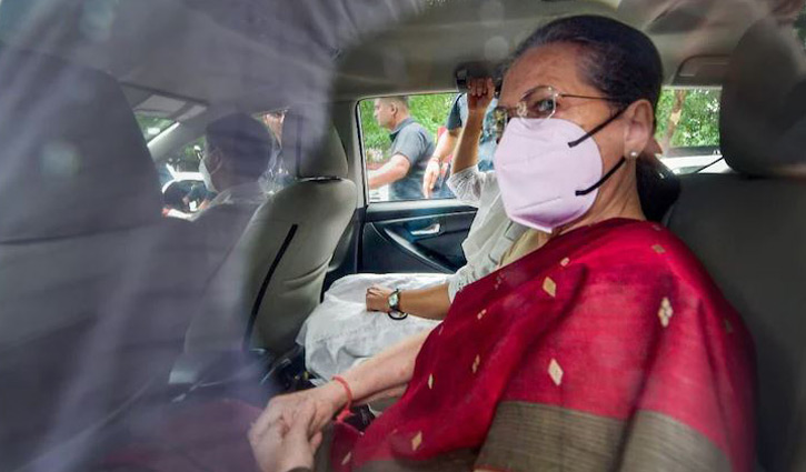 অর্থপাচার মামলায় সোনিয়াকে জিজ্ঞাসাবাদ, ভারতজুড়ে বিক্ষোভ