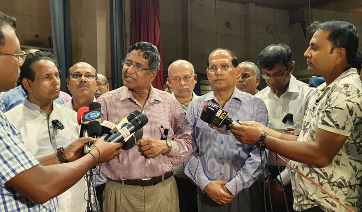 তেলের দাম বাড়ায় কৃষকদের কিছুটা ক্ষতি হবে: কৃষিমন্ত্রী তেলের দাম বাড়ায় কৃষকদের কিছুটা ক্ষতি হবে: কৃষিমন্ত্রী