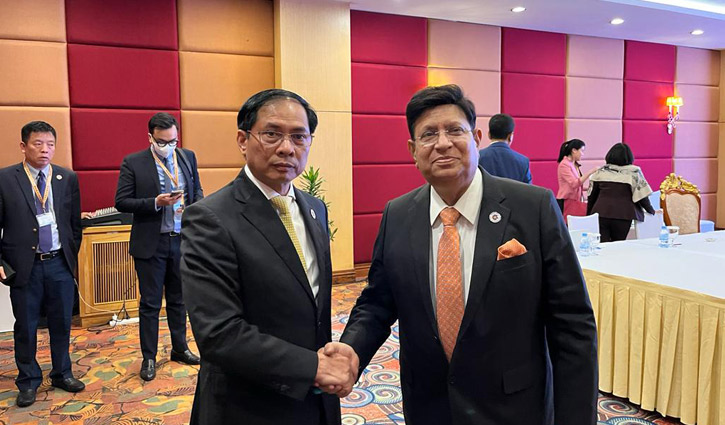 ভিয়েতনামকে বিনিয়োগ ও রোহিঙ্গা প্রত্যাবাসনে সহযোগিতার আহ্বান ভিয়েতনামকে বিনিয়োগ ও রোহিঙ্গা প্রত্যাবাসনে সহযোগিতার আহ্বান