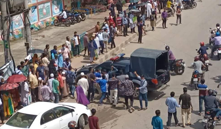 Fuel price hike: Protesters vandalize police vehicle