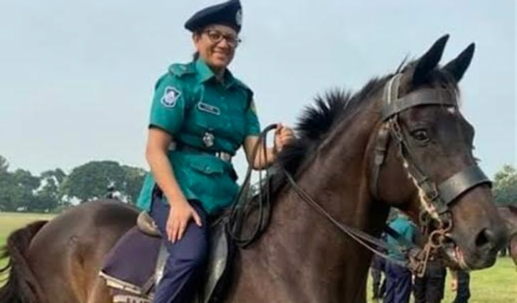 মাগুরায় অতিরিক্ত পুলিশ সুপার লাবনী আক্তারের ‘আত্মহত্যা’