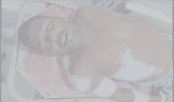 সীতাকুণ্ডে সন্ত্রাসী হামলায় বাবা নিহত, ছেলে আহত সীতাকুণ্ডে সন্ত্রাসী হামলায় বাবা নিহত, ছেলে আহত