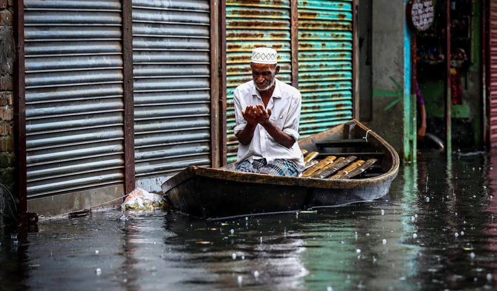 কোথাও কেউ নেই...