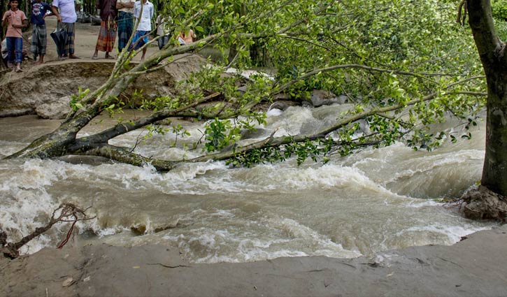 তিস্তার পানি বিপৎসীমার ১০ সেন্টিমিটার ওপরে