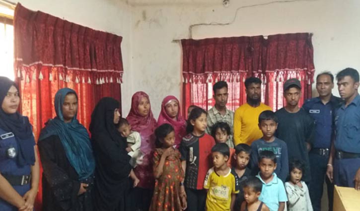 ভারত থেকে পালিয়ে আসা ১৮ রোহিঙ্গা মৌলভীবাজারে আটক ভারত থেকে পালিয়ে আসা ১৮ রোহিঙ্গা মৌলভীবাজারে আটক