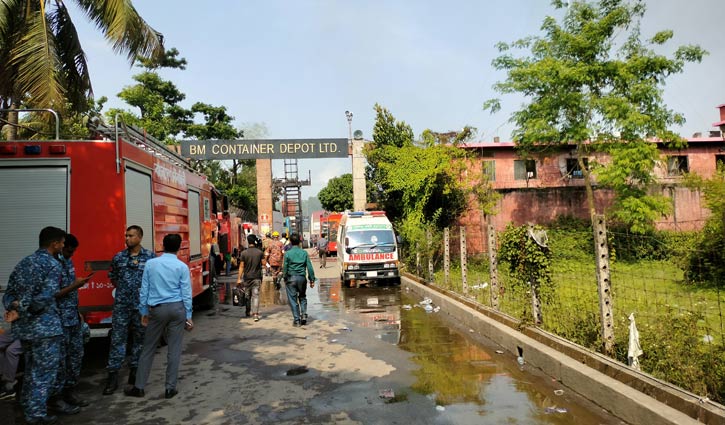 সীতাকুণ্ডে কনটেইনার ডিপোতে আগুন, নিহত বেড়ে ৪৫