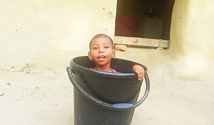 ৬ বছর ধরে রমজানের হাসি-কান্নার সঙ্গী বালতি 