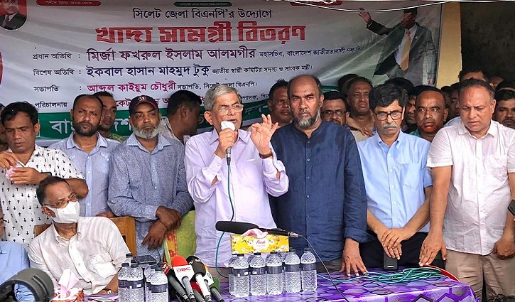 বন্যার্তদের সাহায্যে ডাক্তার নেই, ফখরুলের অভিযোগ বন্যার্তদের সাহায্যে ডাক্তার নেই, ফখরুলের অভিযোগ