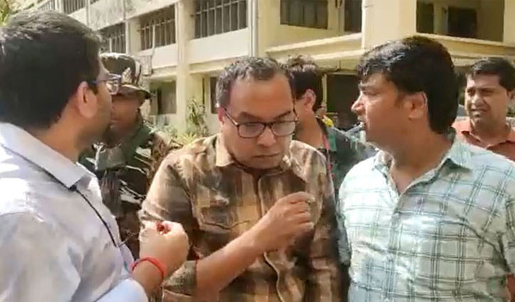 কলকাতায় ৩ দিনের রিমান্ডে পি কে হালদার