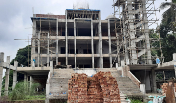 টাঙ্গাইলে মডেল মসজিদ: ৩ বছরে শেষ হয়নি ৭টির নির্মাণ, শুরুই হয়নি ৬টি