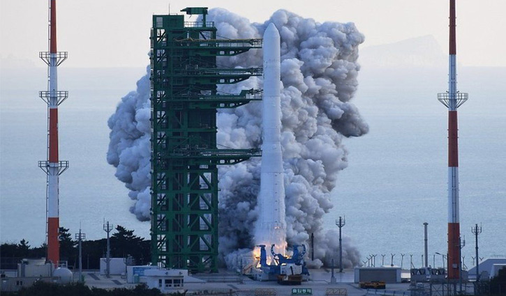 কঠিন-জ্বালানি চালিত রকেট উৎক্ষেপণ করলো দ. কোরিয়া