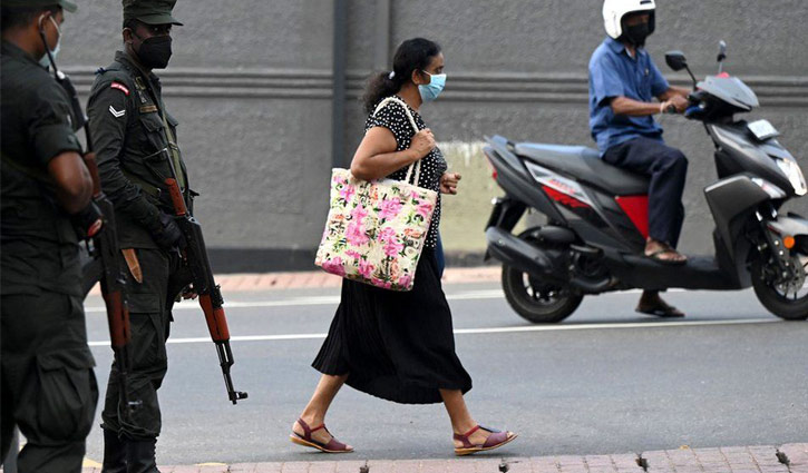 শ্রীলঙ্কায় কারফিউ, সামাজিক যোগাযোগ মাধ্যম বন্ধ