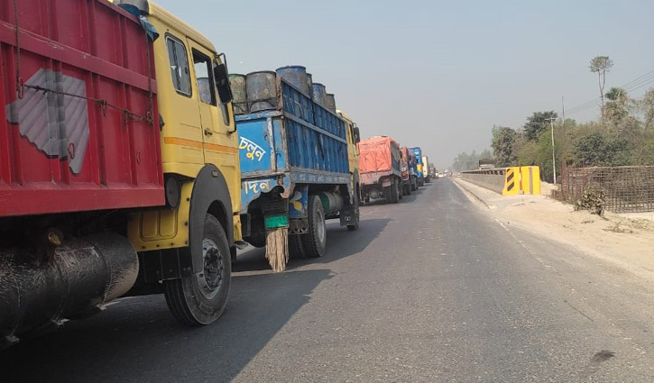 বঙ্গবন্ধু সেতু পশ্চিম মহাসড়কে ১৮ কিলোমিটার যানজট