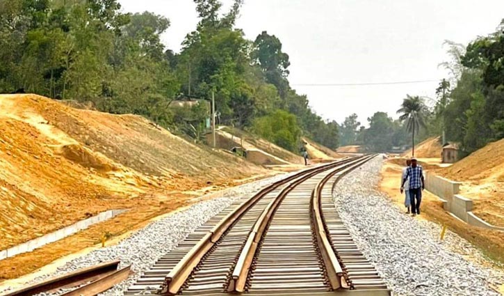 আগামী বছরের জুনে ঢাকা থেকে ট্রেন যাবে কক্সবাজার