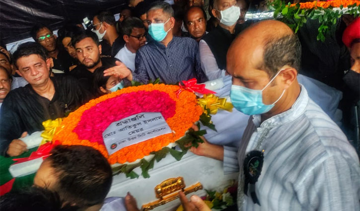 নির্মল রঞ্জনের মরদেহে আতিকুলের শ্রদ্ধা নির্মল রঞ্জনের মরদেহে আতিকুলের শ্রদ্ধা