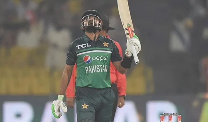 যে কীর্তি বাবরই প্রথম গড়লেন