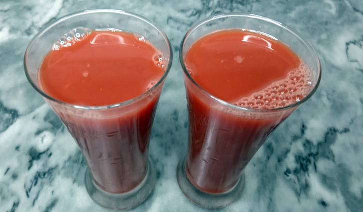 ইফতারে গাজরের শরবতের উপকারিতা