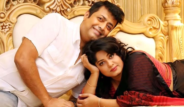 যেভাবে হয়েছিল ওমর সানী-মৌসুমীর প্রেম