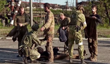 Russia claims 265 Ukrainian soldiers `surrender`