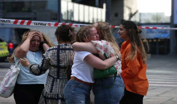 Seven killed in Copenhagen shopping mall shooting