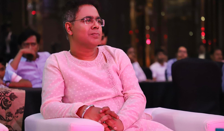 ২৭ বছরের সম্পর্কের ইতি টানলেন মীর, ব্যথিত ভক্তরা ২৭ বছরের সম্পর্কের ইতি টানলেন মীর, ব্যথিত ভক্তরা