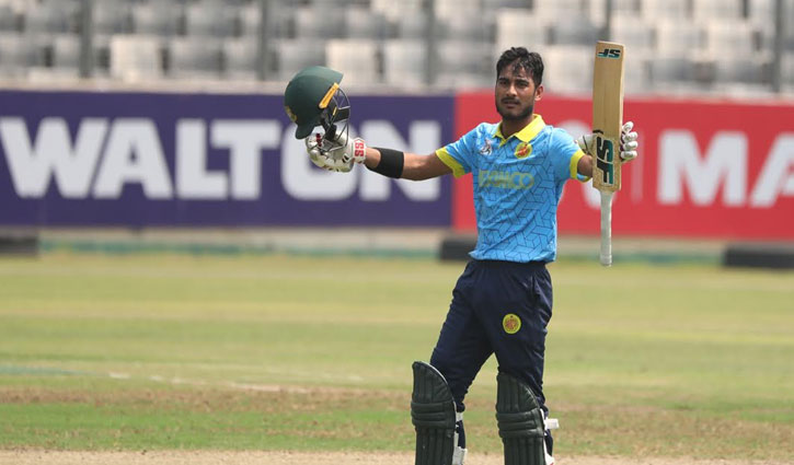 স্রোতের বিপরীতে দাঁড়িয়ে নাঈম শেখের সেঞ্চুরি 