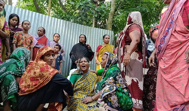 মানিকগঞ্জে দুই মেয়েসহ মায়ের লাশ উদ্ধার 