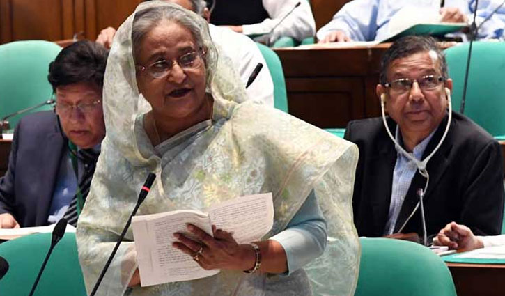 টিসিবির বিক্রয় চলমান থাকায় নিত্যপণ্যের দাম কমেছে: প্রধানমন্ত্রী