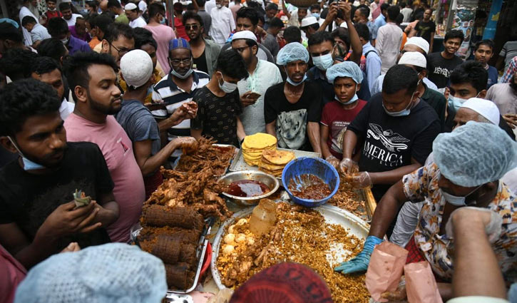 ‘সেঁক চুলার ভর্তা’ যেভাবে হলো ‘বড় বাপের পোলায় খায়’ 