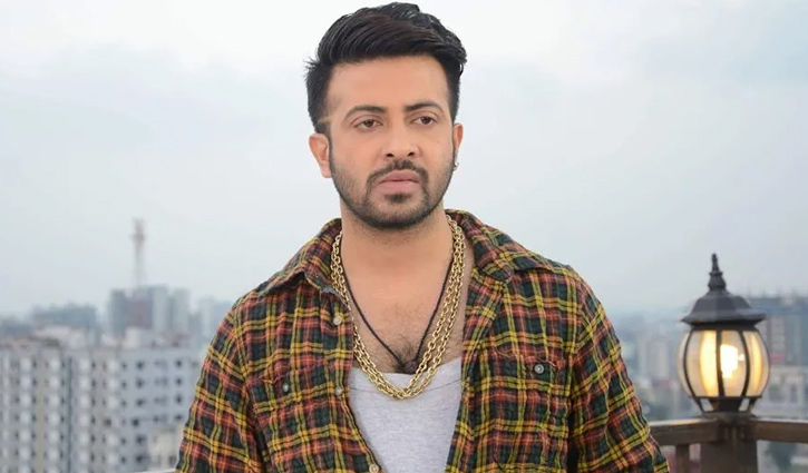 ৩০ দিনের জন্য দেশে ফিরছেন শাকিব খান!