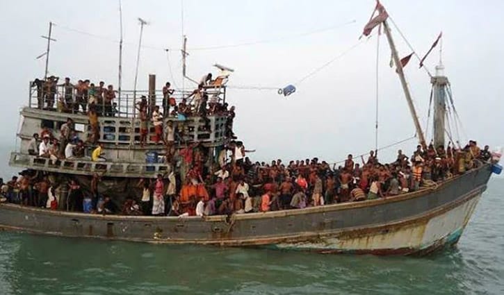 সাগরে ডুবে ১৭ রোহিঙ্গার মৃত্যু