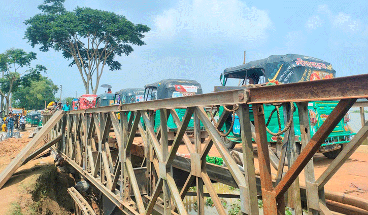 সুনামগঞ্জে ভেঙে যাওয়া সেতু মেরামত, যান চলাচল শুরু