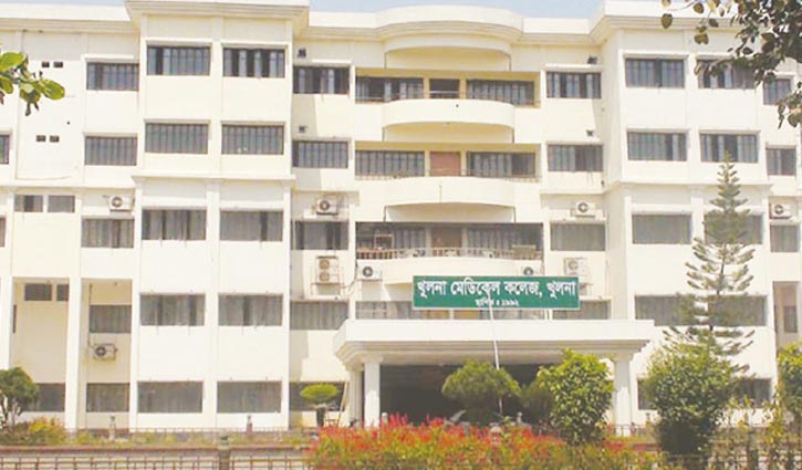 খুলে দেওয়া হলো খুমেক ভবনসহ ৫ কক্ষের তালা,  ক্লাসে শিক্ষার্থীরা