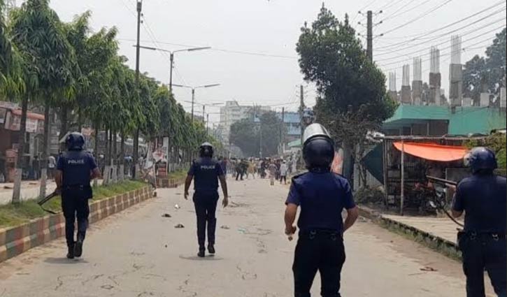 রাজবাড়ীতে বিএনপি-পুুলিশ সংঘর্ষ, জিআরপি থানায় হামলা