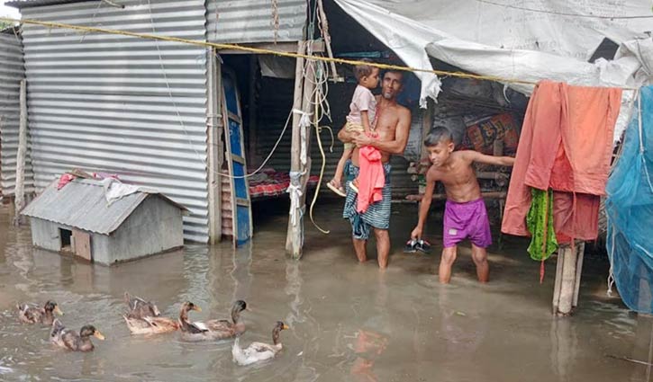 সিরাজগঞ্জে বাড়ছে সব নদ-নদীর পানি