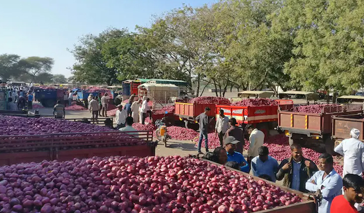 শুল্ক বৃদ্ধি: এশিয়ার সবচেয়ে বড় ‘পেঁয়াজ বাজার’ বন্ধ
