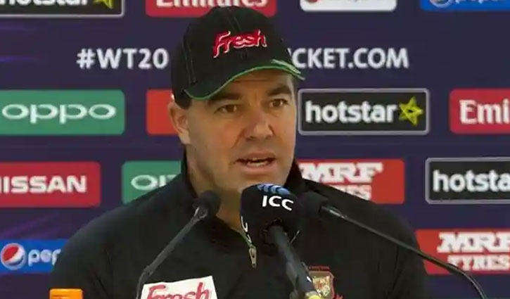 Henry Olonga confirms Zimbabwe cricket great is alive