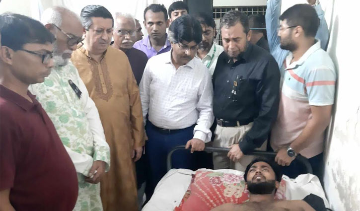 দুই পক্ষই অনড় অবস্থানে, চিকিৎসকদের মামলায় আটক ২