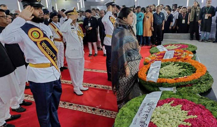 বঙ্গবন্ধুর প্রতিকৃতিতে স্পিকারের শ্রদ্ধা 