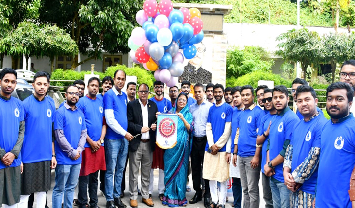 ‘সংবাদ পরিবেশনে বস্তুনিষ্ঠতা বজায় রাখতে হবে’