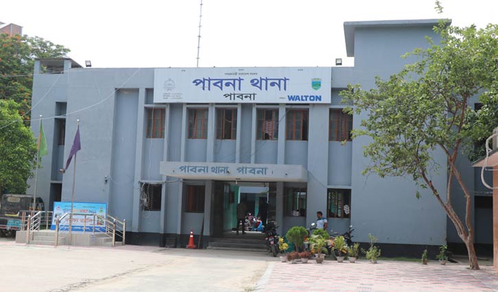 ধর্ষণ মামলায় পাবনায় চিকিৎসক কারাগারে