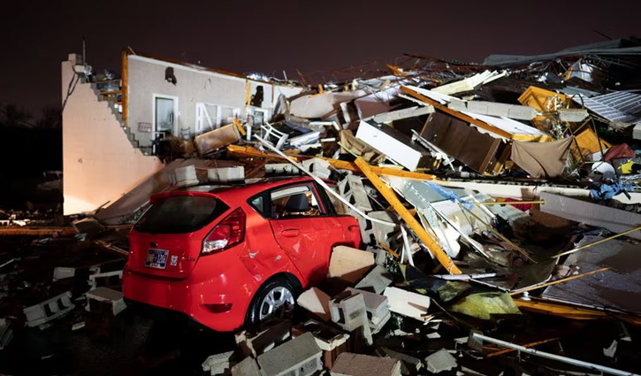 At least 6 people confirmed dead as tornadoes strike US