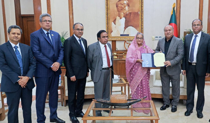 PM Sheikh Hasina, Sheikh Rehana open BO accounts in capital market